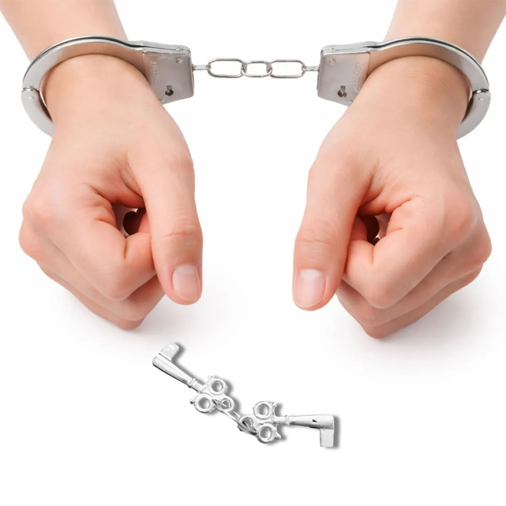 Foto 2 de Algema de metal c/ chave policial fantasia acessórios